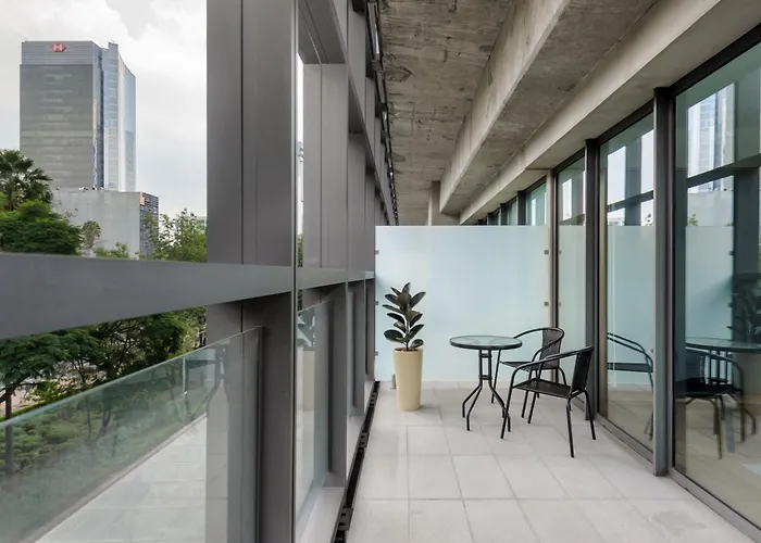 Furnished 1br In *
